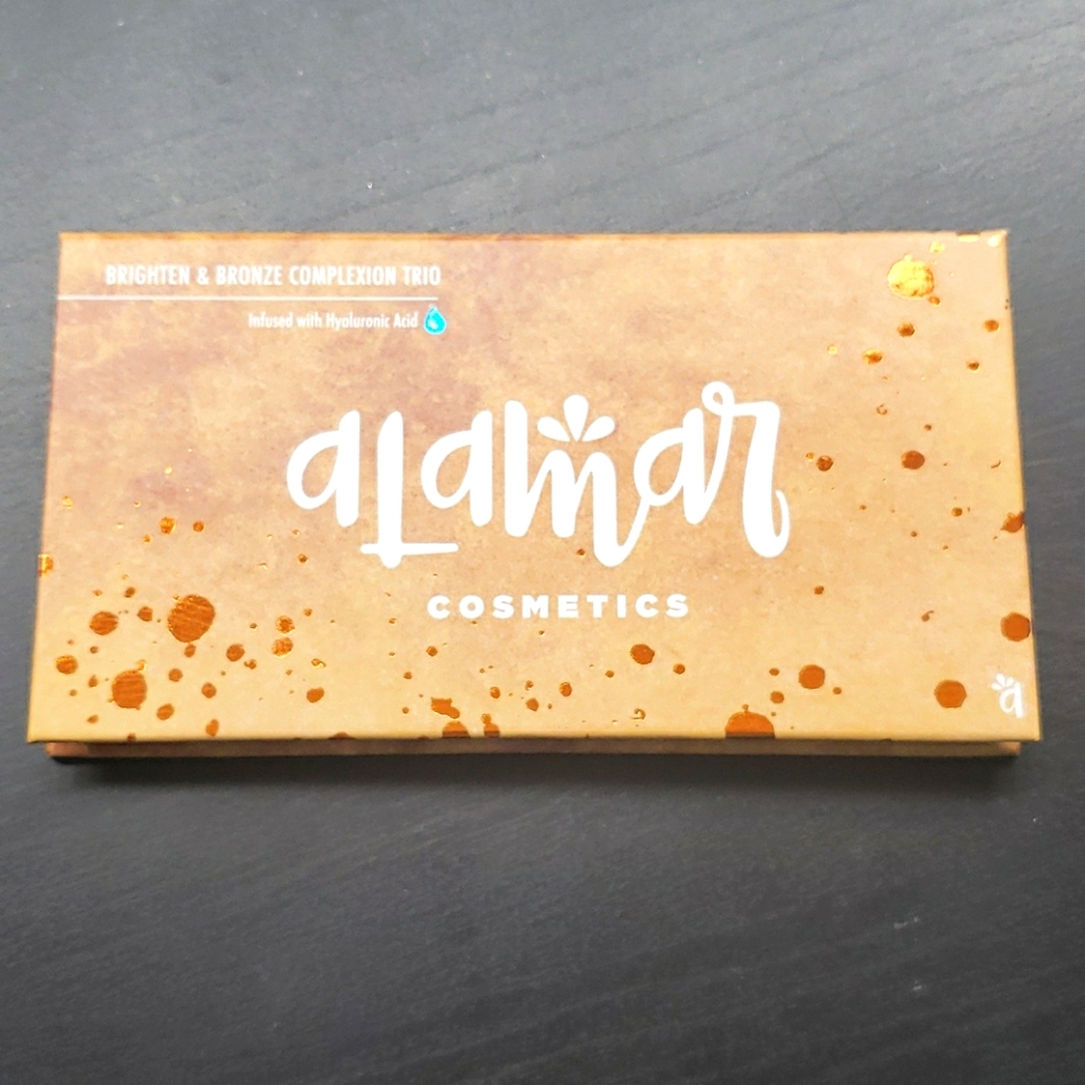 Brighten & Brinze Complexion Trio LIGHT